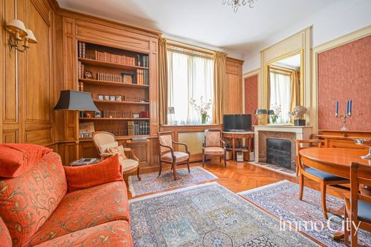 Appartement in Tour Eiffel, Invalides – Ecole Militaire, Saint-Thomas d’Aquin, Paris