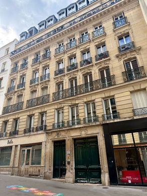 Apartment in Sorbonne, Jardin des Plantes, Saint-Victor, Paris