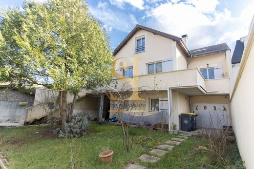 Luxury home in Yerres, Essonne