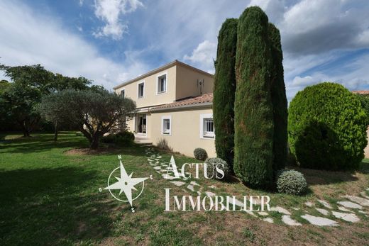 Luxe woning in Salon-de-Provence, Bouches-du-Rhône