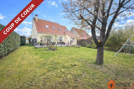 Luxury home in Saint-Germain-sur-Morin, Seine-et-Marne