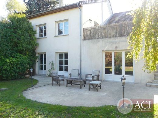 Luxury home in Groslay, Val d'Oise