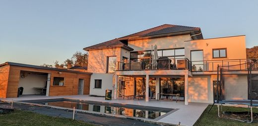 Luxury home in Labastide-Monréjeau, Pyrénées-Atlantiques
