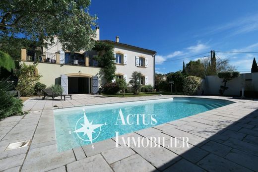Casa di lusso a Lamanon, Bocche del Rodano