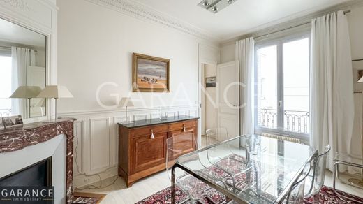 Apartment / Etagenwohnung in Montparnasse, Alésia, Montsouris, Paris