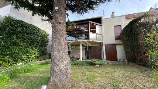 Land in Antony, Hauts-de-Seine