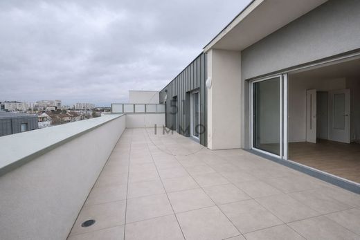 Apartament w Bagneux, Hauts-de-Seine