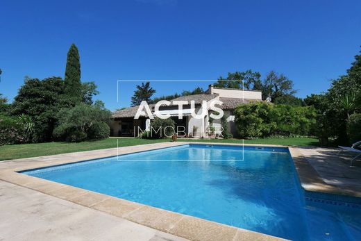 Casa de lujo en Saint-Martin-de-Crau, Bocas del Ródano