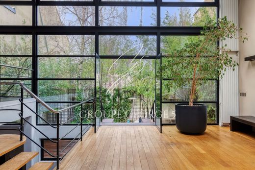 Apartment in Asnières-sur-Seine, Hauts-de-Seine