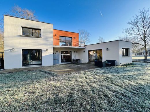 Maison de luxe à Brétigny-sur-Orge, Essonne