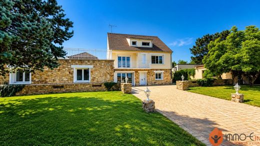 Luxury home in Nanteuil-lès-Meaux, Seine-et-Marne