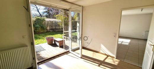 Apartment in Fontenay-aux-Roses, Hauts-de-Seine