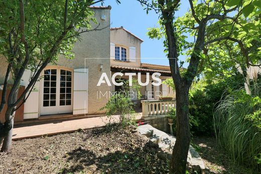 Luxury home in Salon-de-Provence, Bouches-du-Rhône