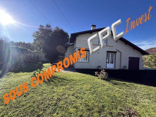 منزل ﻓﻲ Ondres, Landes