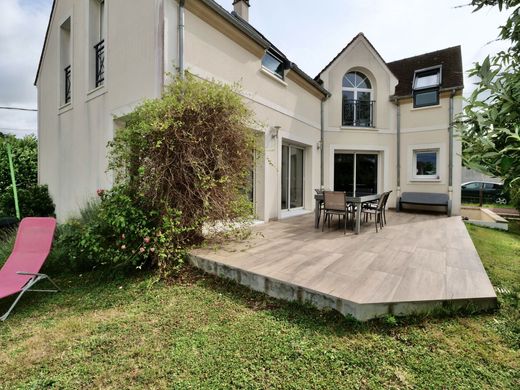 Luxe woning in Livry-sur-Seine, Seine-et-Marne