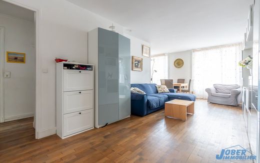 Apartment / Etagenwohnung in Nogent-sur-Marne, Val-de-Marne