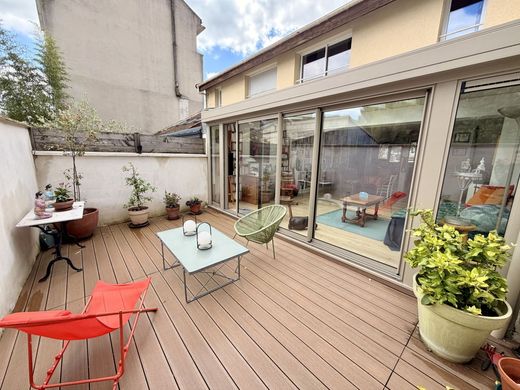 Luxus-Haus in Bagnolet, Seine-Saint-Denis