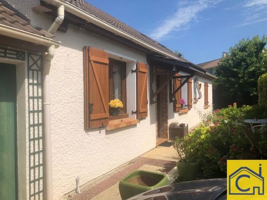 Casa de lujo en Cormeilles-en-Parisis, Valle de Oise