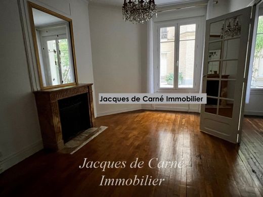 Apartment in Sorbonne, Jardin des Plantes, Saint-Victor, Paris