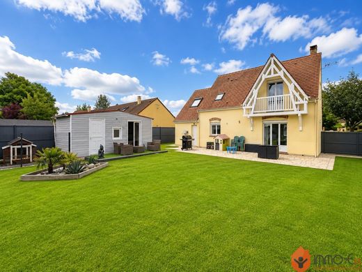 Luxus-Haus in Esbly, Seine-et-Marne