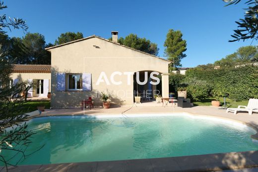 Luxury home in Pélissanne, Bouches-du-Rhône