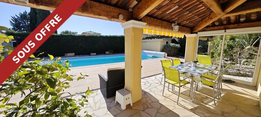 Luxury home in Puy-Saint-Eusèbe, Hautes-Alpes