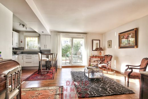 Daire La Garenne-Colombes, Hauts-de-Seine