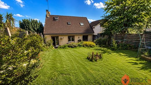 Luxury home in Montreuil, Seine-Saint-Denis