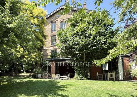 Casa de lujo en Sèvres, Altos de Sena