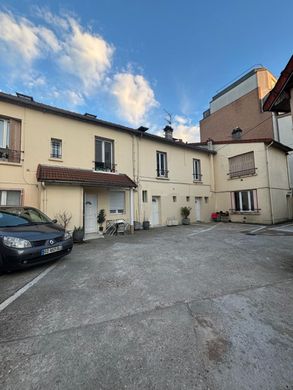 Wohnkomplexe in Juvisy-sur-Orge, Essonne