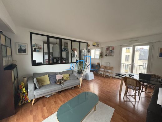 Apartment in Canal Saint Martin, Château d’Eau, Porte Saint-Denis, Paris