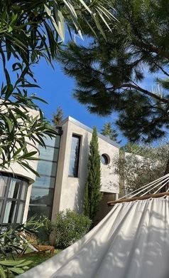 Luxe woning in Bagnolet, Seine-Saint-Denis