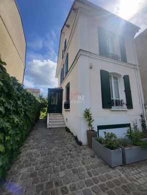 Luxus-Haus in Asnières-sur-Seine, Hauts-de-Seine