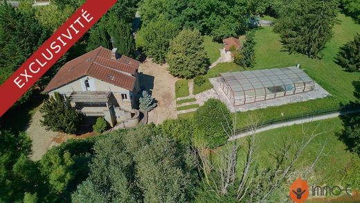 Luksusowy dom w Condé-Sainte-Libiaire, Seine-et-Marne