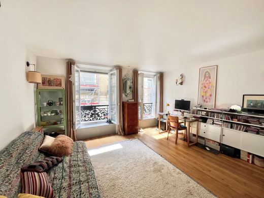 Διαμέρισμα σε Montmartre, Abbesses, Grandes-Carrières, Paris