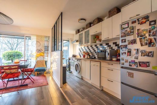 Apartament w Nogent-sur-Marne, Val-de-Marne