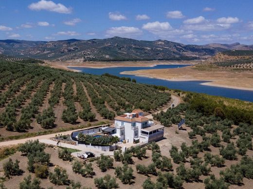 منزل ريفي ﻓﻲ Iznájar, Province of Córdoba