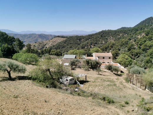 Casa de campo en Colmenar, Málaga