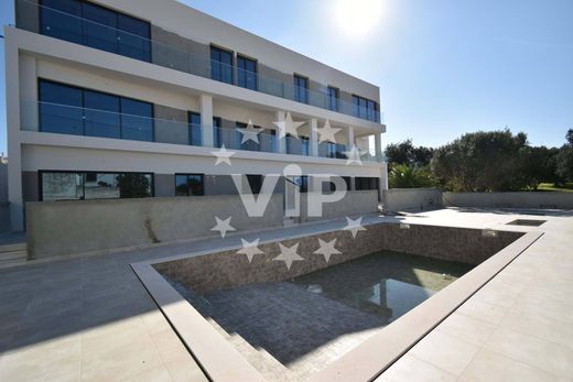 Almancil, Louléのアパートメント