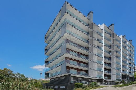 Apartment / Etagenwohnung in Póvoa de Santo Adrião e Olival Basto, Odivelas