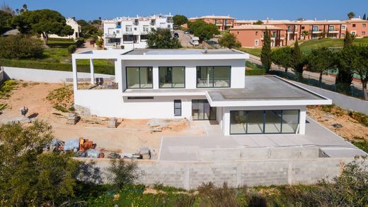Villa in Lagoa e Carvoeiro, Lagoa
