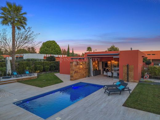 Detached House in Vilamoura, Loulé