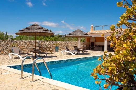 Villa a Faro, Distrito de Faro