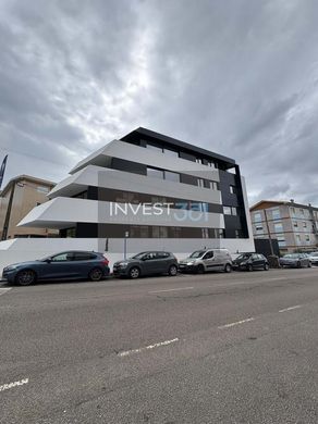 Apartment / Etagenwohnung in Gondomar, Distrito do Porto