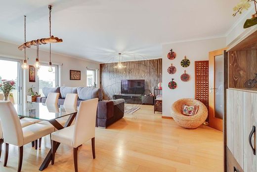 Daire Carnaxide e Queijas, Oeiras