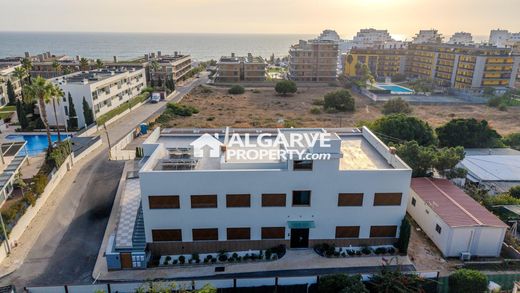 Appartamento a Quarteira, Loulé
