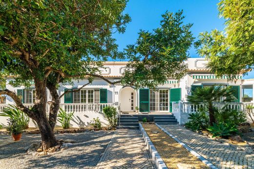 Villa in Moncarapacho e Fuzeta, Olhão