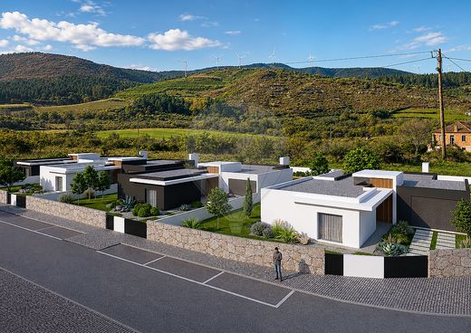 Вилла, Mondim da Beira, Tarouca