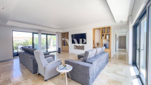 别墅  Faro, Distrito de Faro