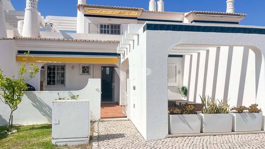 Villa in Vilamoura, Loulé